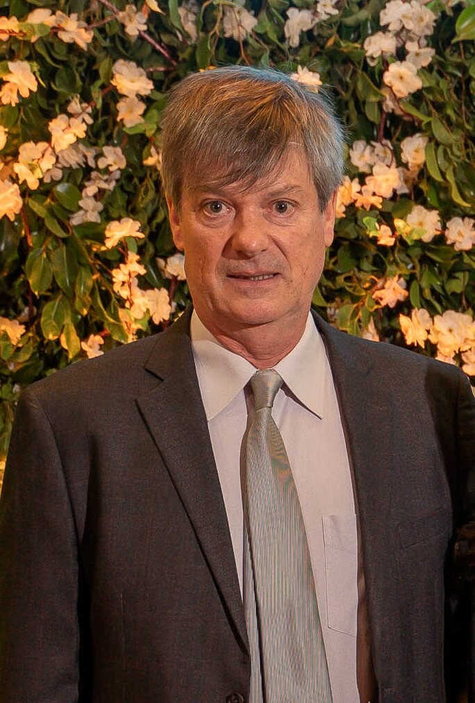 Estevão Segalla 	