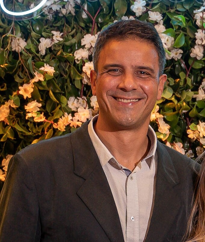 Maurício de Almeida Schmitt